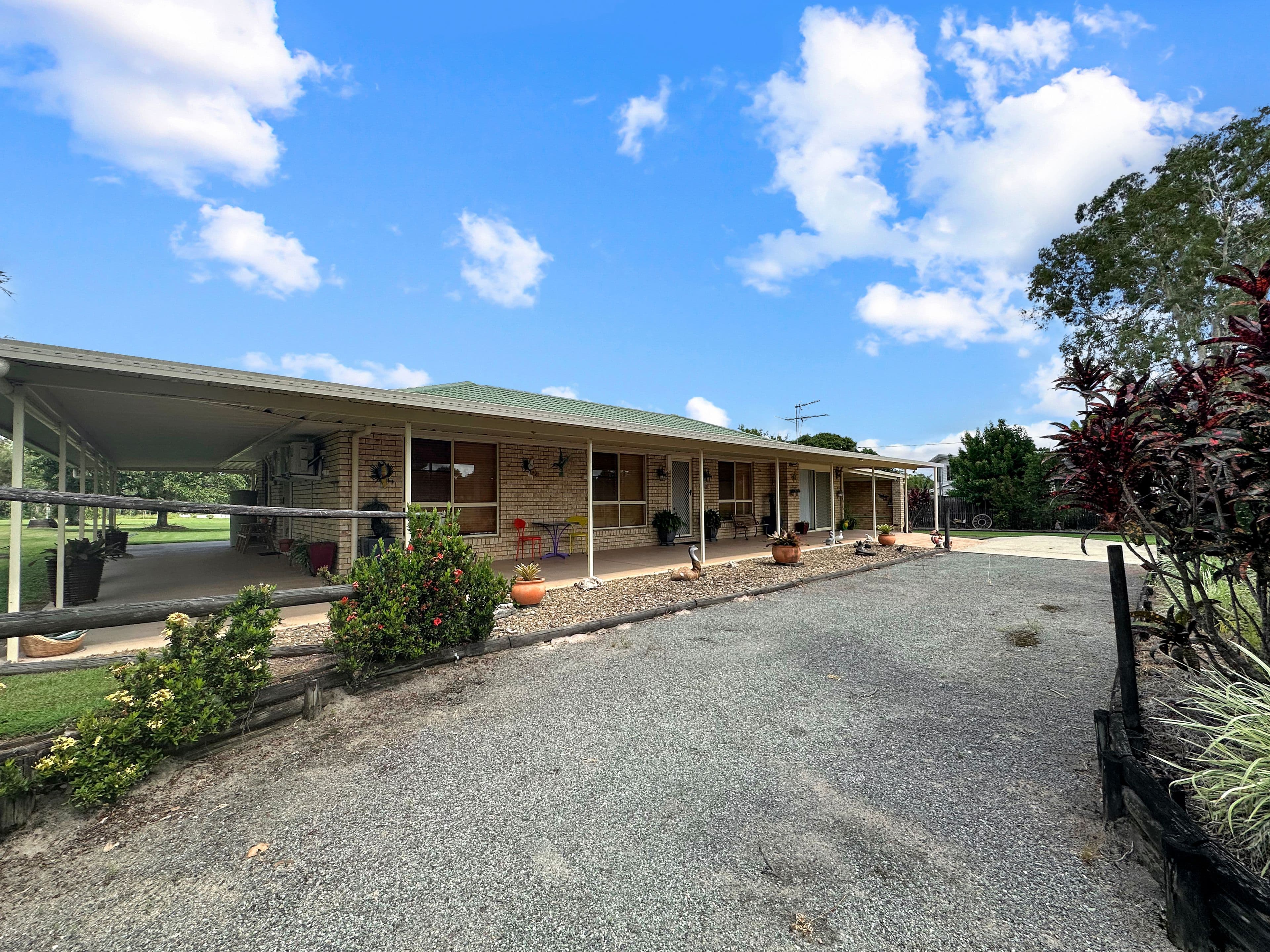 5 Carlton Road, Sarina QLD 4737, Sarina - Thumbnail 2