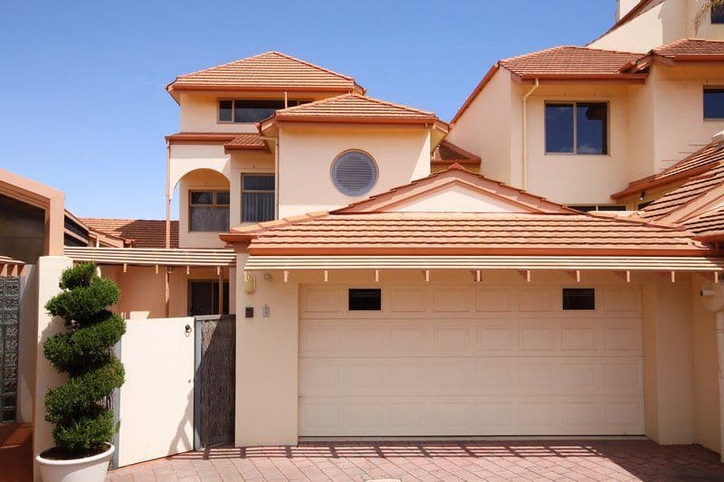 2-24 Martin Court, WEST LAKES SA 5021, West Lakes - Image 1
