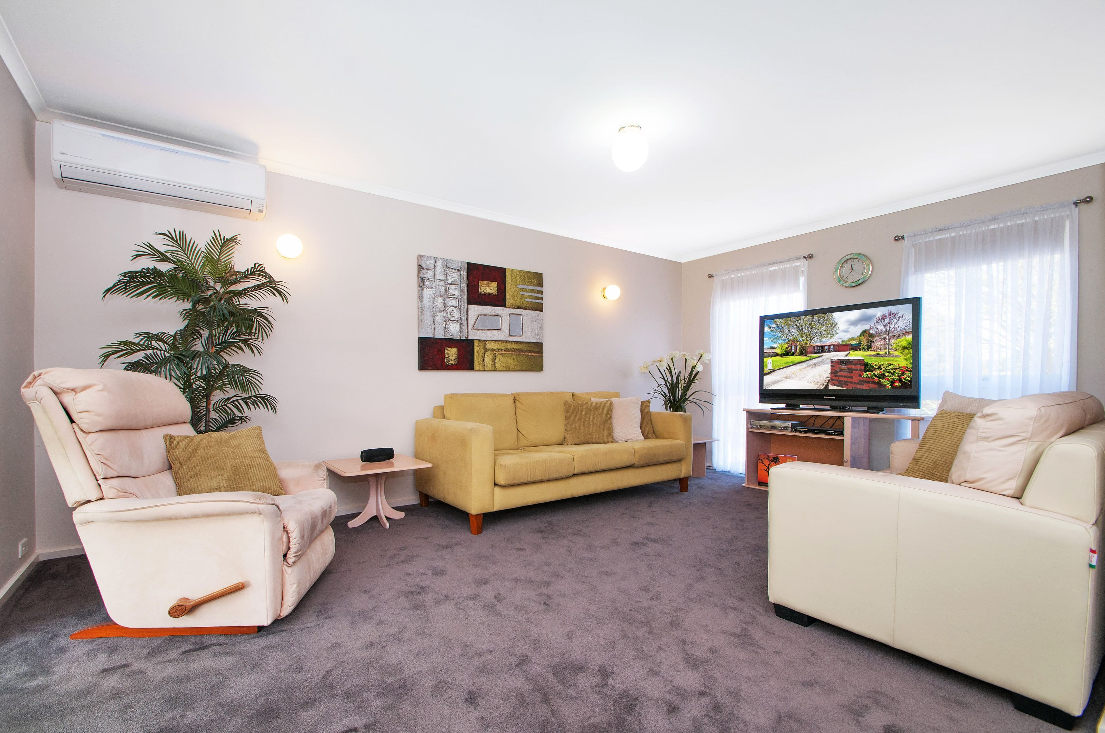 16 HARVEST Drive, Chirnside Park VIC 3116, Chirnside Park - Thumbnail 2