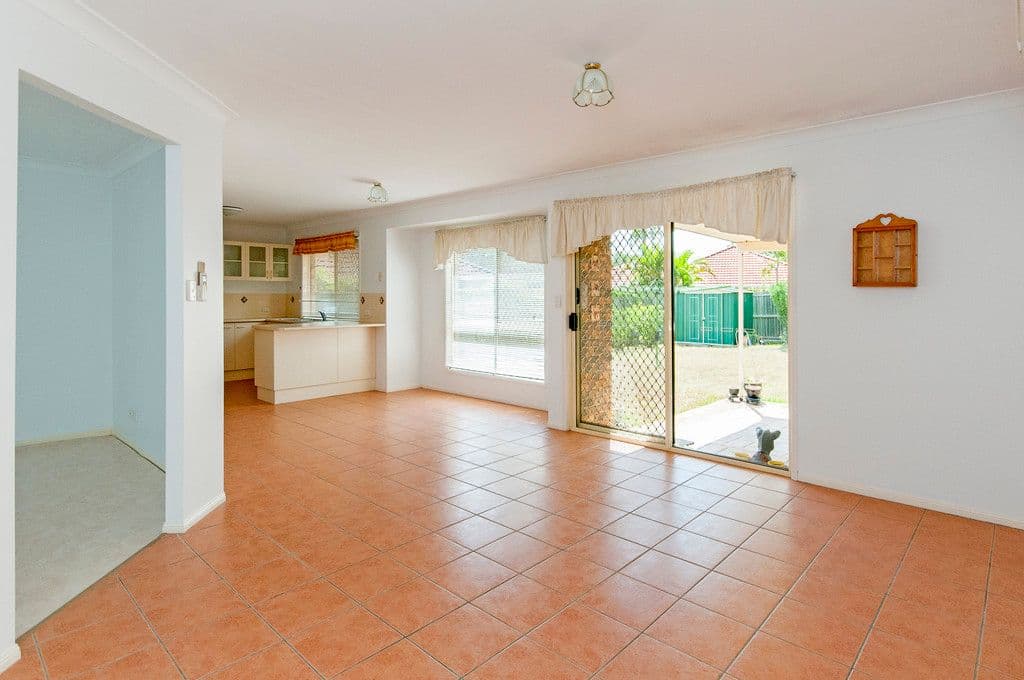 1 Clarence Place, FOREST LAKE QLD 4078, Forest Lake - Thumbnail 4