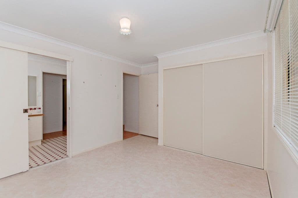 1 Clarence Place, FOREST LAKE QLD 4078, Forest Lake - Thumbnail 6