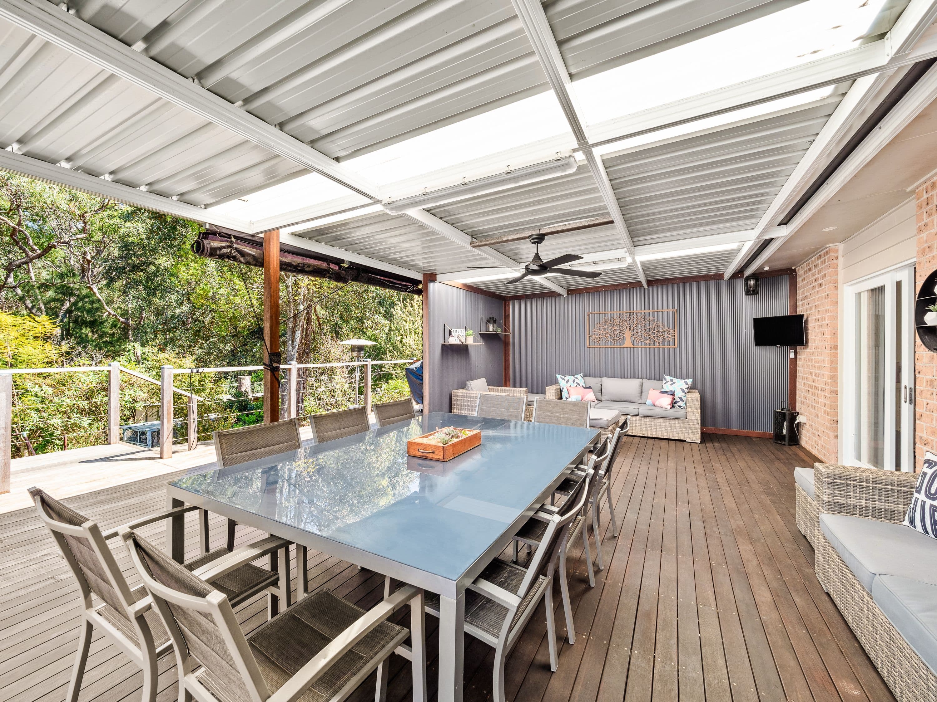 248 Lieutenant Bowen Drive, Bowen Mountain - Image 1