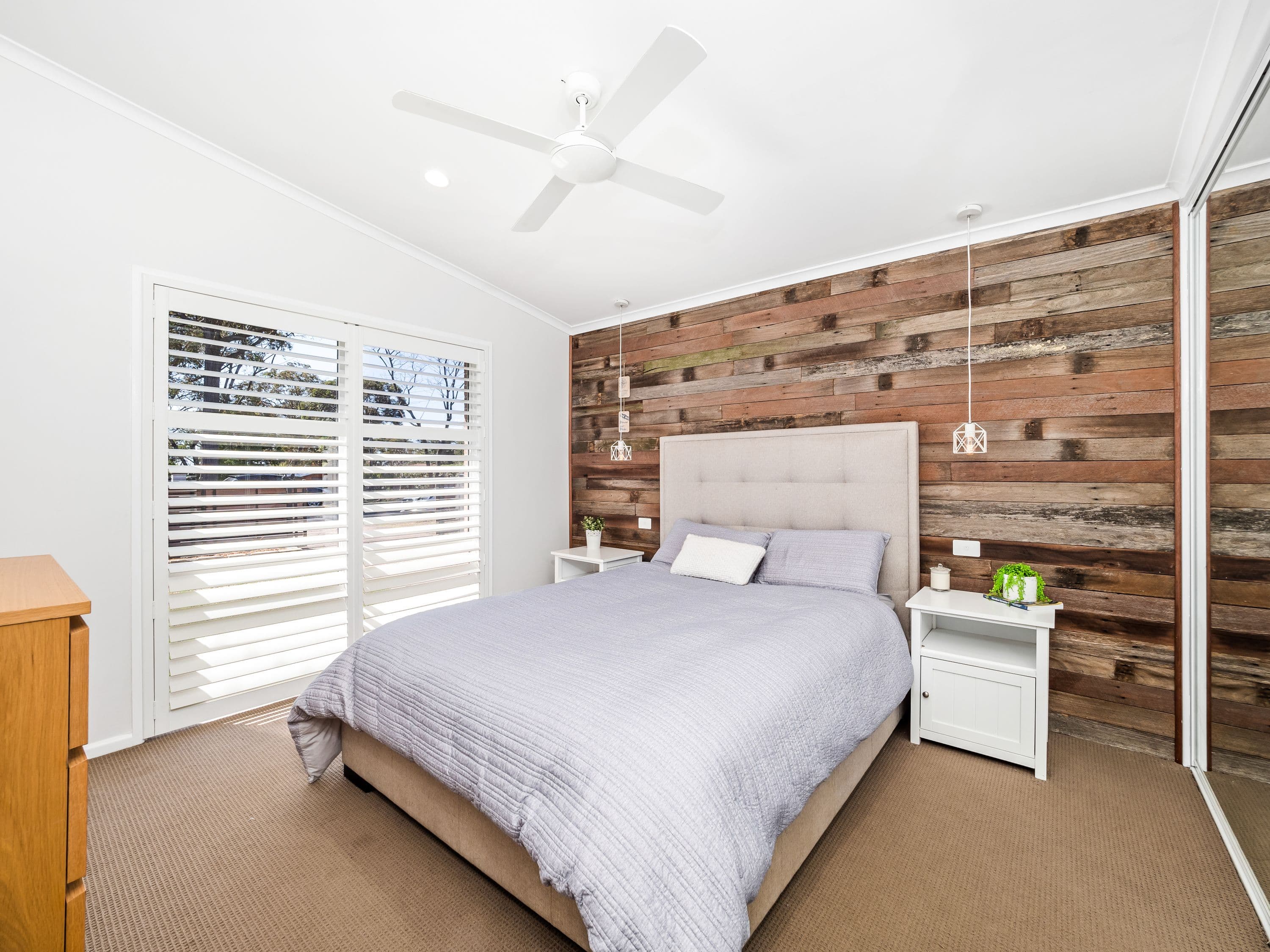 248 Lieutenant Bowen Drive, Bowen Mountain - Thumbnail 4