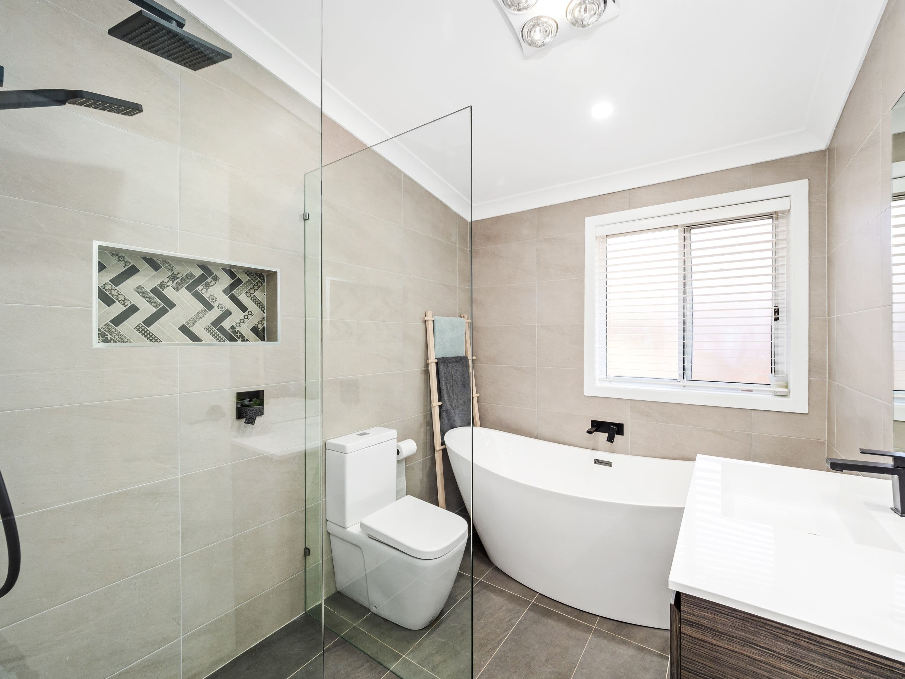 248 Lieutenant Bowen Drive, Bowen Mountain - Thumbnail 7