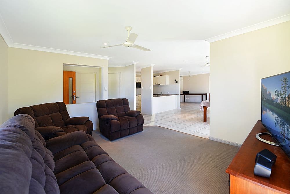 21 Garawarra Crescent, Upper Coomera QLD 4209, Upper Coomera - Thumbnail 2