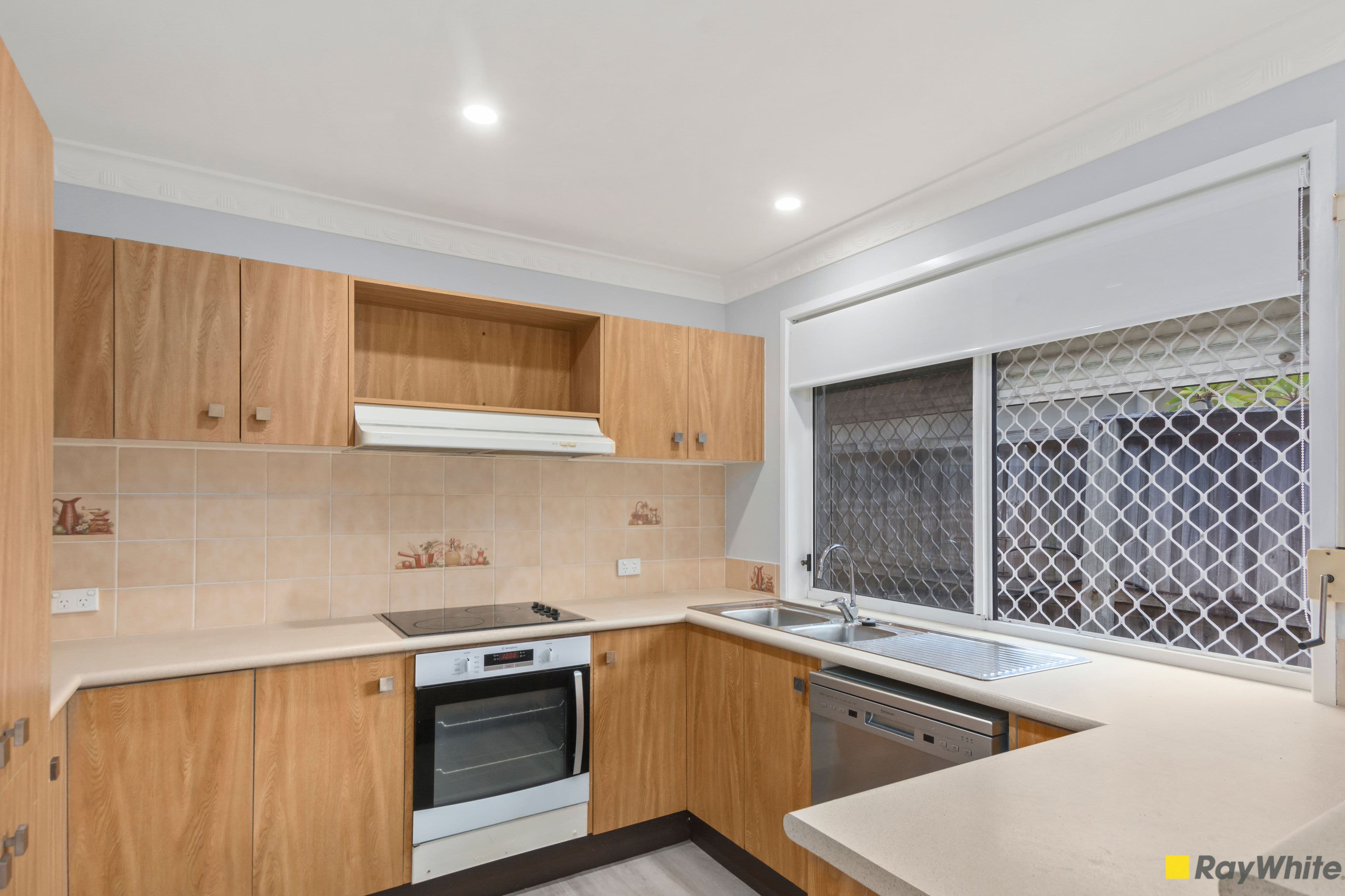 35 Tulip Way, Woonona NSW 2517, Woonona - Thumbnail 4