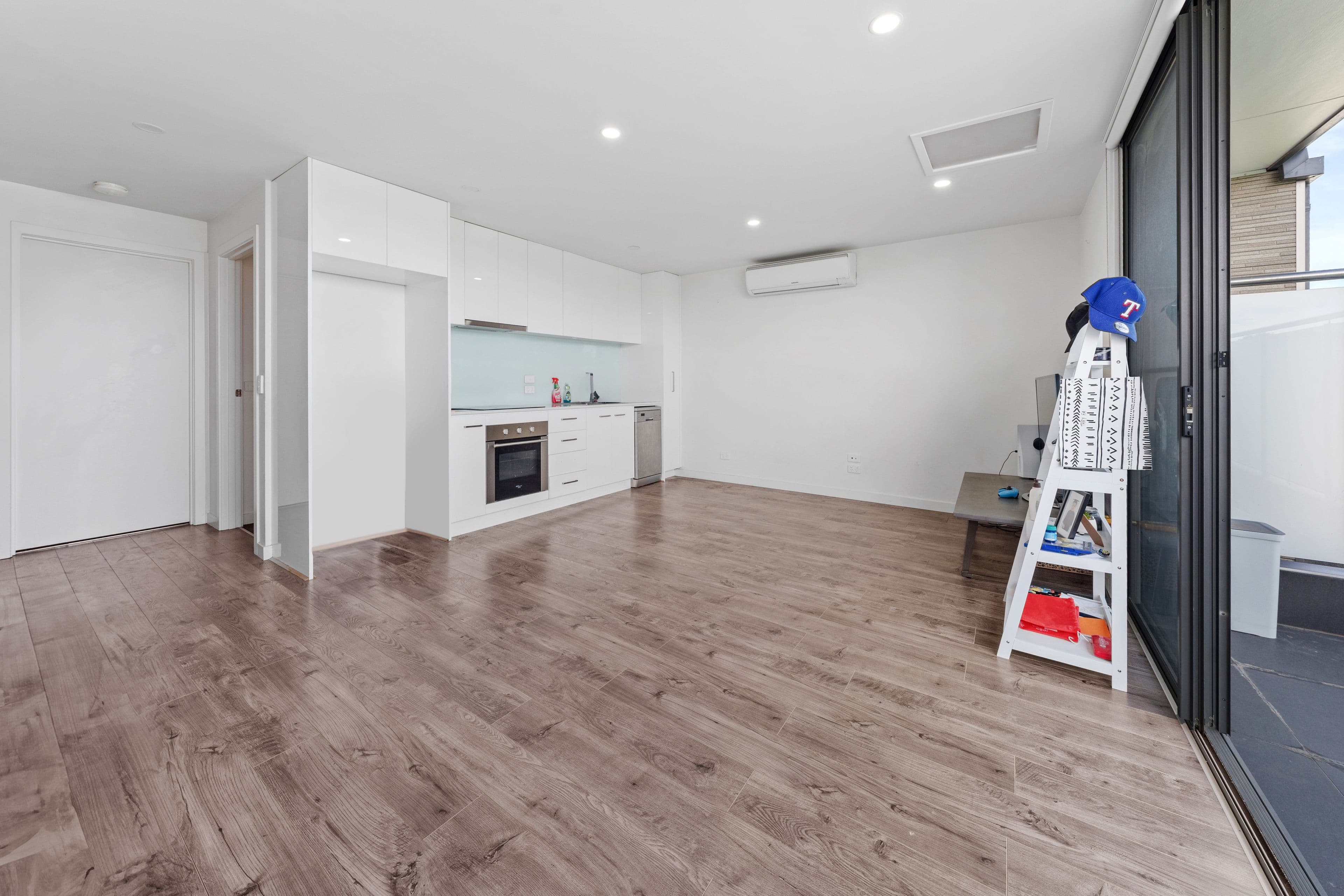 9 Canterbury Street, Deer Park VIC 3023, Deer Park - Thumbnail 4