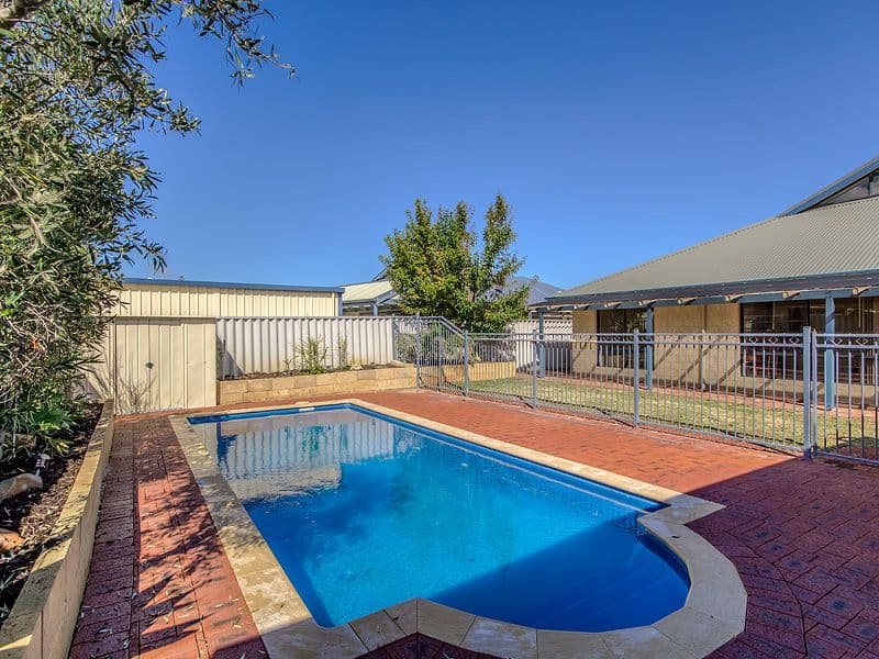 135 Secret Harbour Boulevard, SECRET HARBOUR WA 6173, Secret Harbour - Thumbnail 2