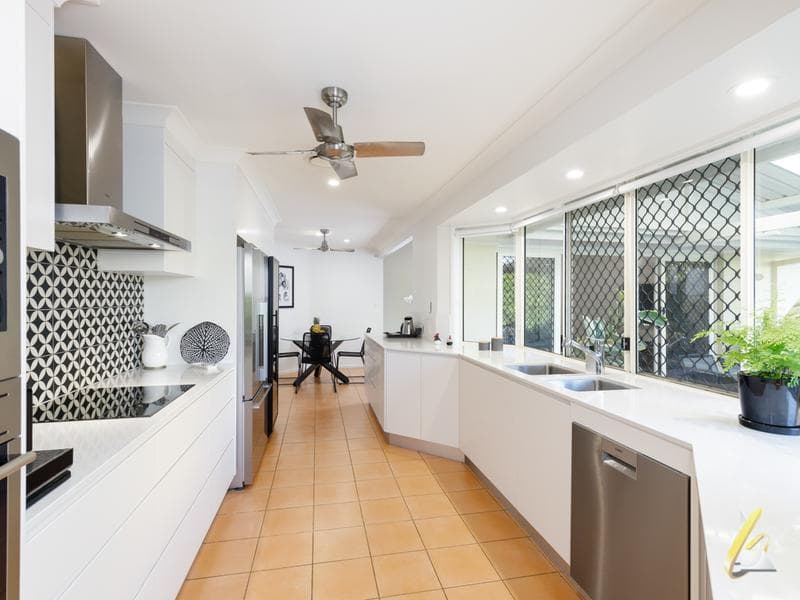 71 Mcconnell Crescent, Brookfield - Thumbnail 4