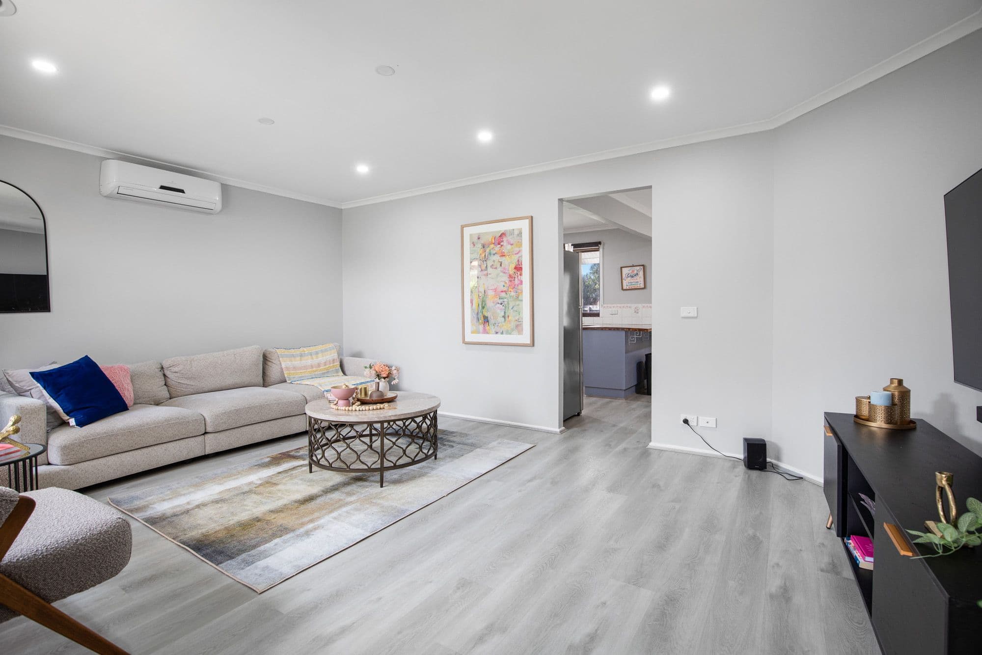 11 Trent Close, Werribee VIC 3030, Werribee - Thumbnail 3