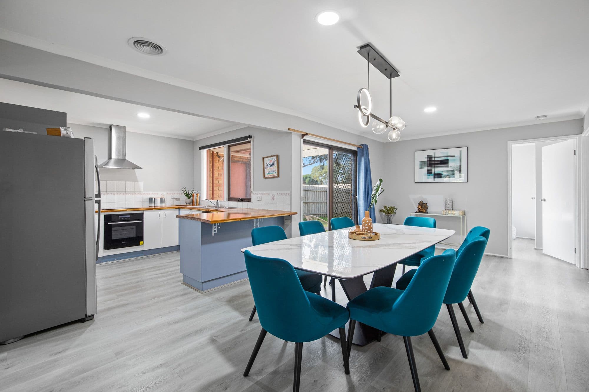 11 Trent Close, Werribee VIC 3030, Werribee - Thumbnail 5