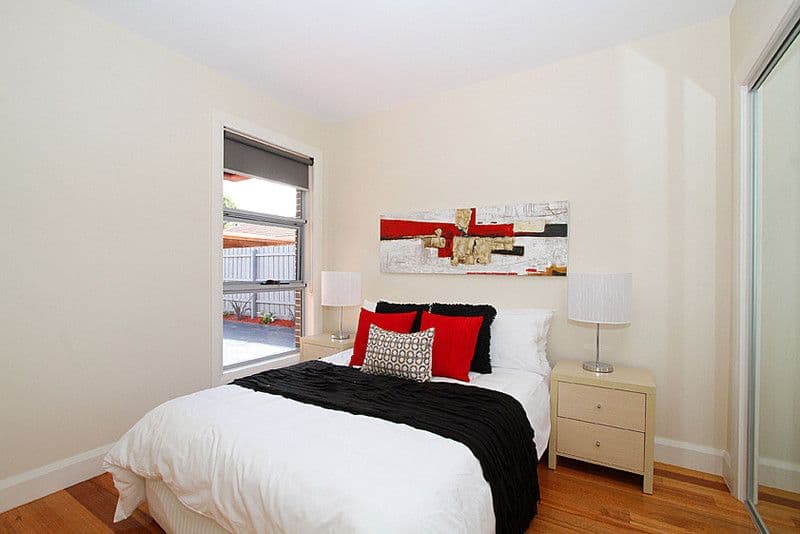 24 Lorensen Avenue, COBURG NORTH VIC 3058, Coburg North - Thumbnail 4