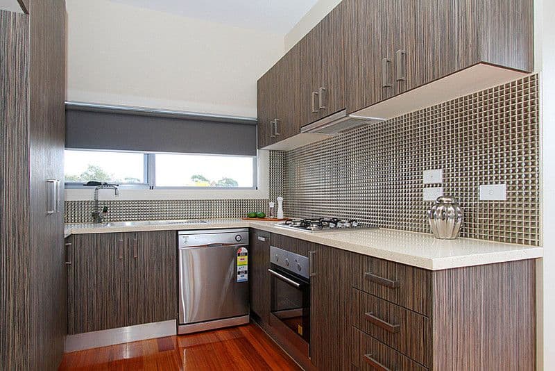 24 Lorensen Avenue, COBURG NORTH VIC 3058, Coburg North - Thumbnail 7