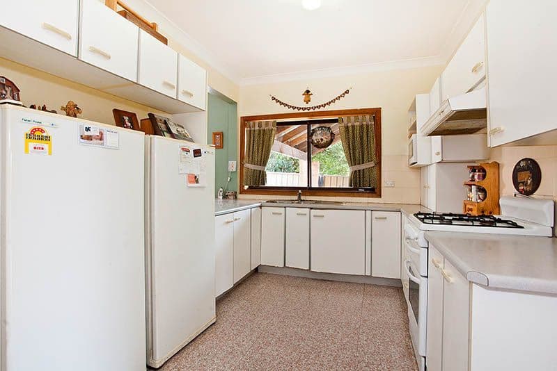 16 Bullecourt Avenue, ENGADINE NSW 2233, Engadine - Thumbnail 5