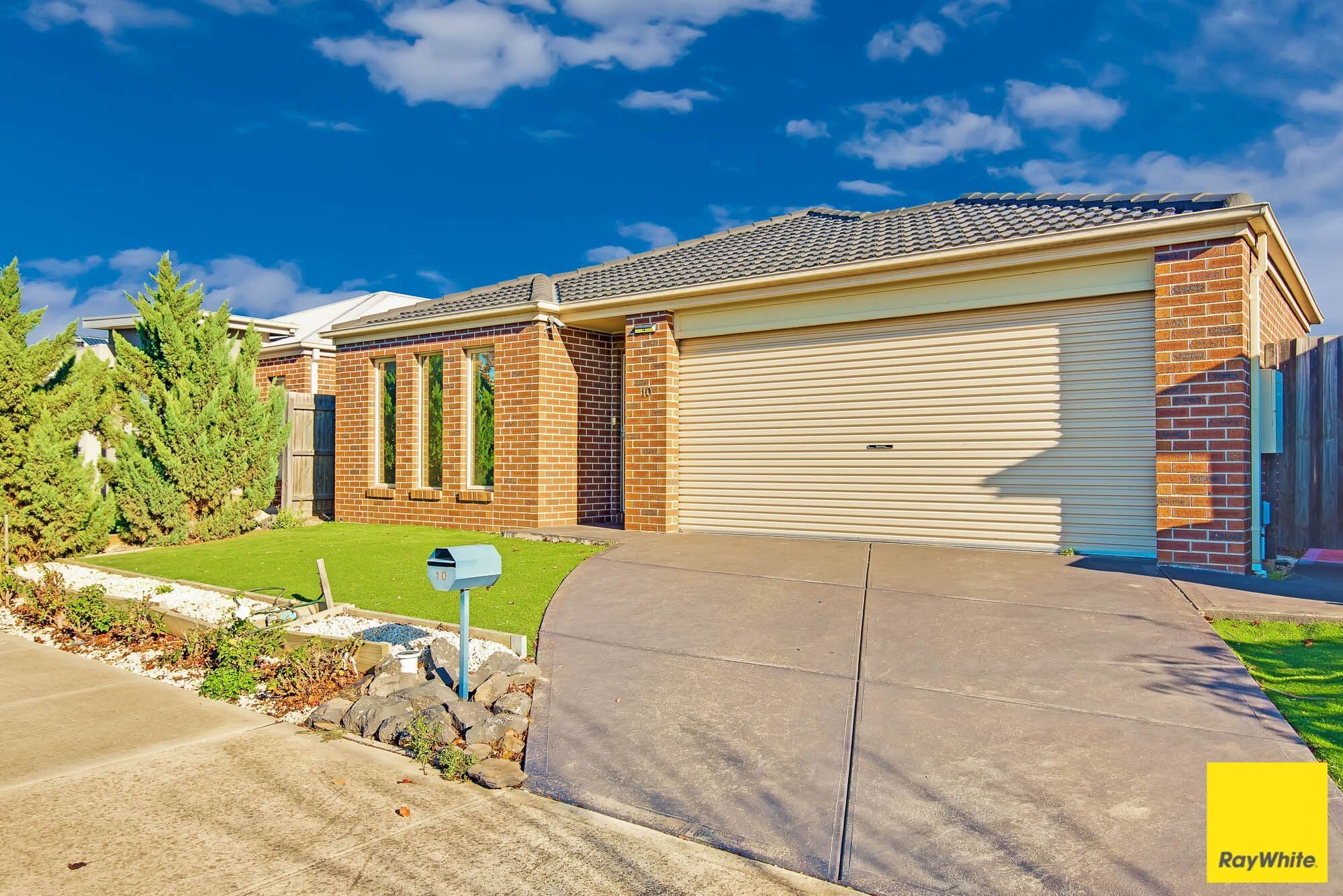 10 Blaze Terrace, Tarneit VIC 3029, Tarneit - Thumbnail 2