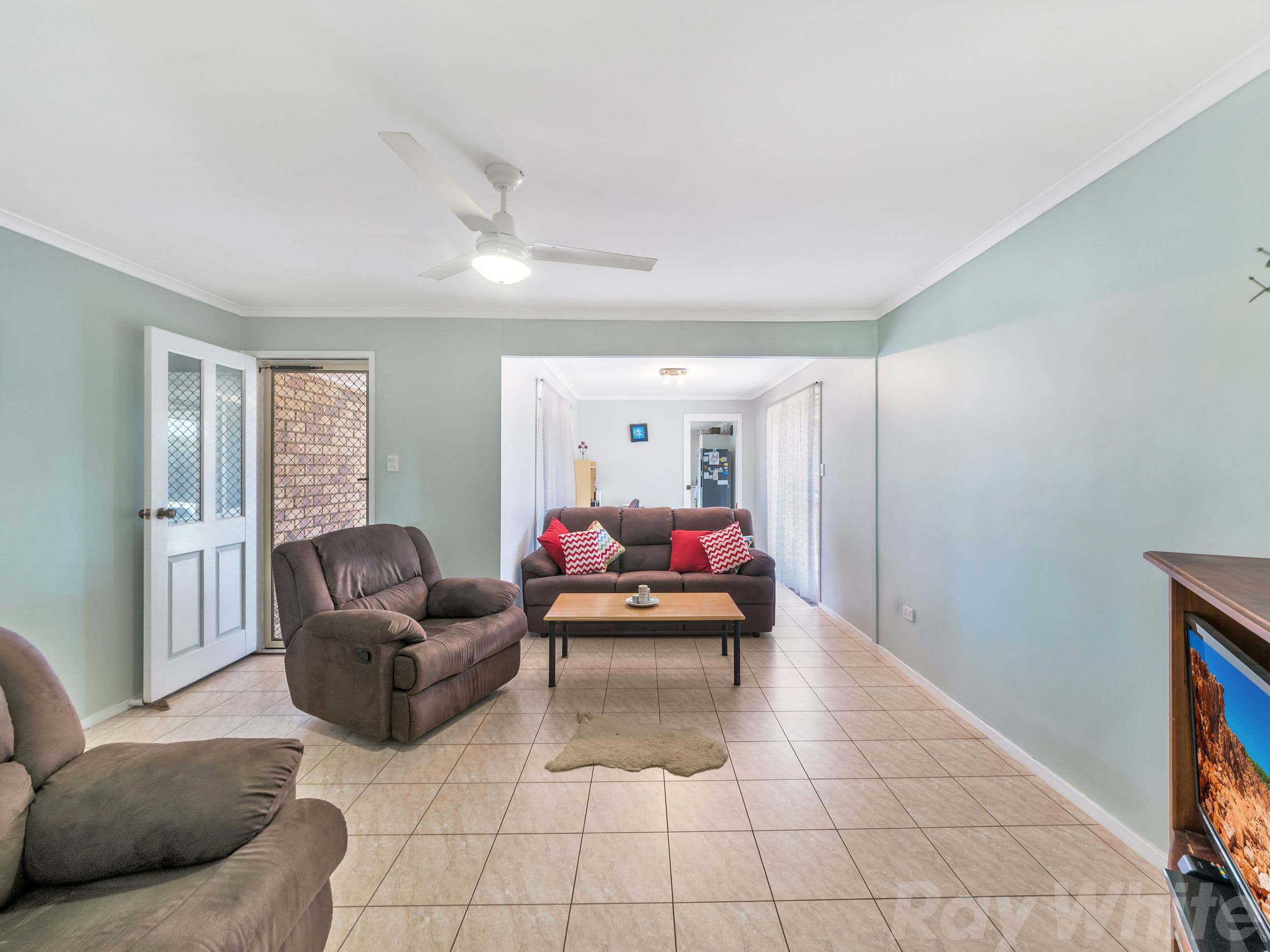 14 Streeton Court, Morayfield QLD 4506, Morayfield - Thumbnail 3