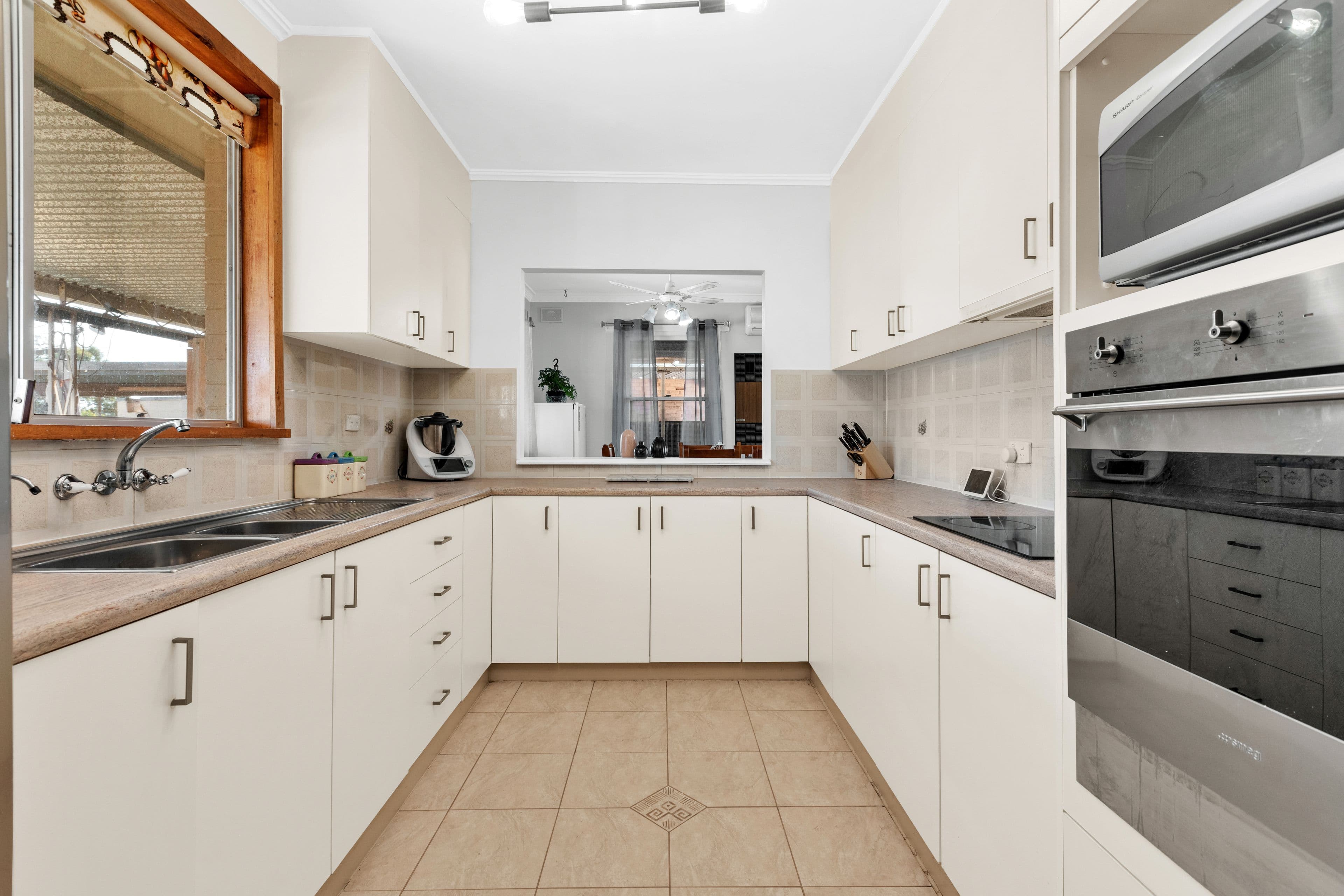 17 Counter Road, Elizabeth Downs SA 5113, Elizabeth Downs - Thumbnail 2