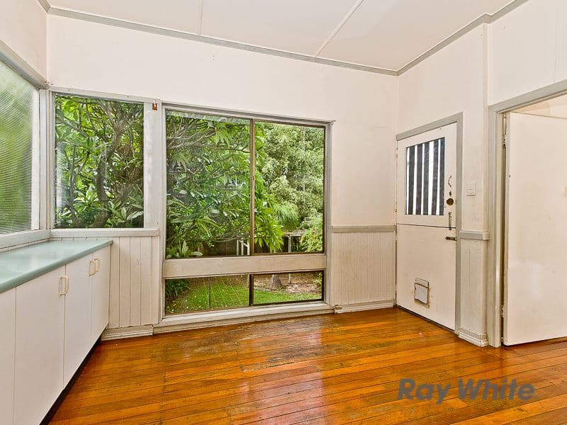 149 Evelyn Street, GRANGE QLD 4051, Grange - Thumbnail 3