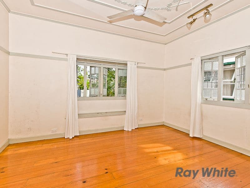 149 Evelyn Street, GRANGE QLD 4051, Grange - Thumbnail 7