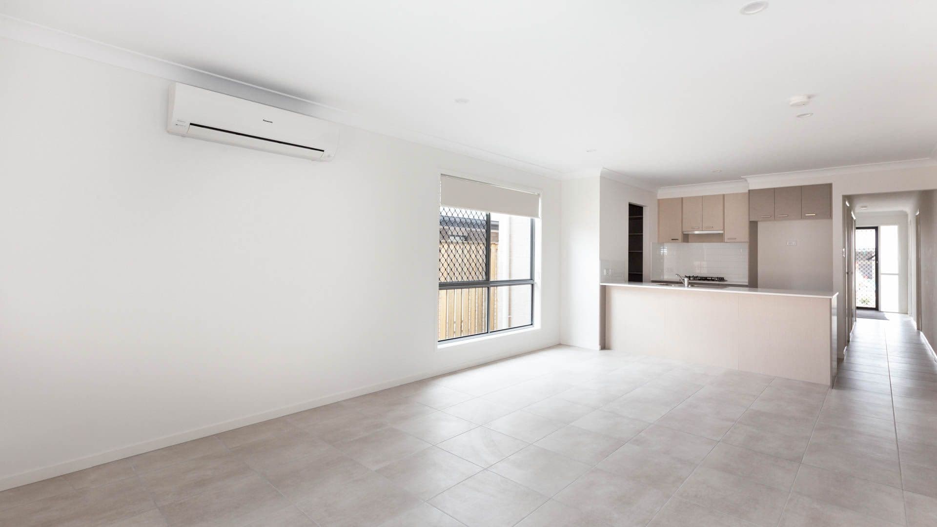 105 Mount Huntley Street, Park Ridge QLD 4125, Park Ridge - Thumbnail 2
