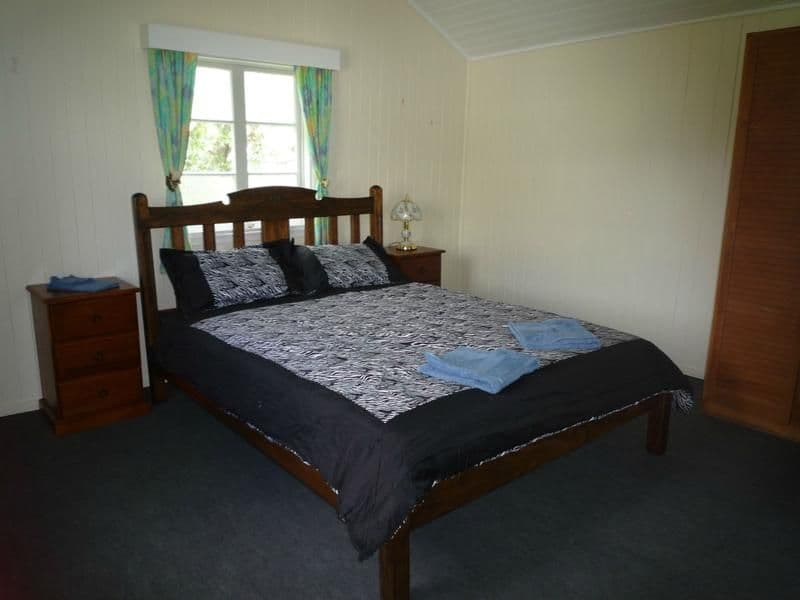12 McNulty Street, Miles QLD 4415, Miles - Thumbnail 8