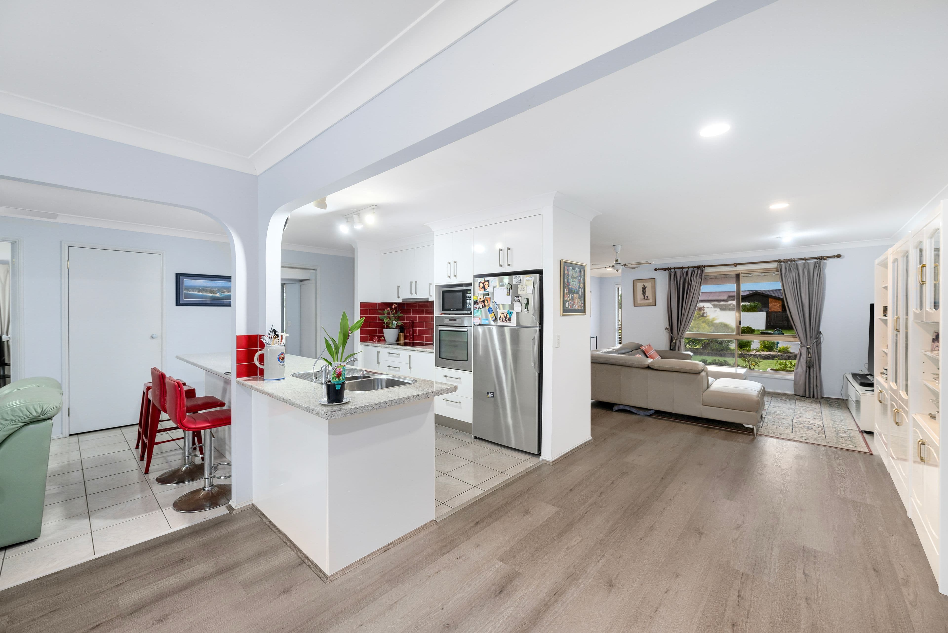 22 Damson Place, Elanora QLD 4221, Elanora - Thumbnail 6
