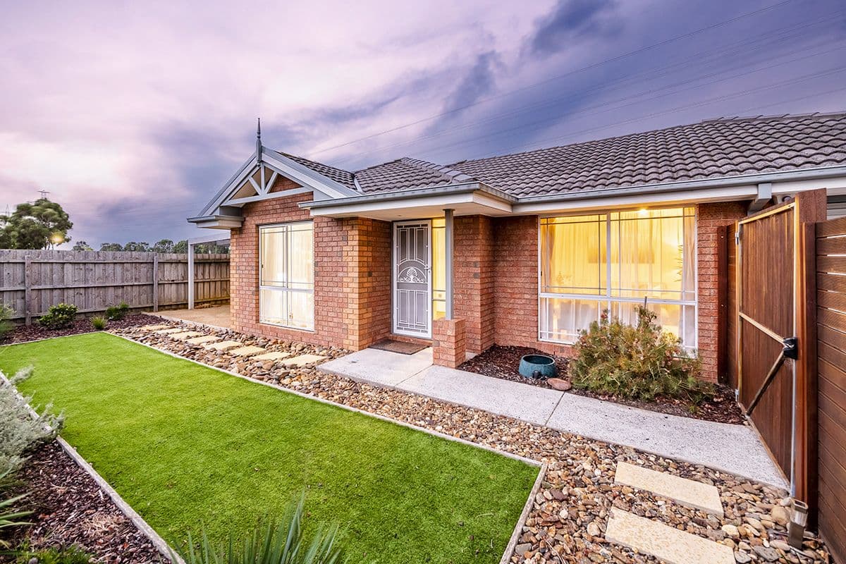 25 Ovata Place, Cranbourne West VIC 3977, Cranbourne West - Thumbnail 2
