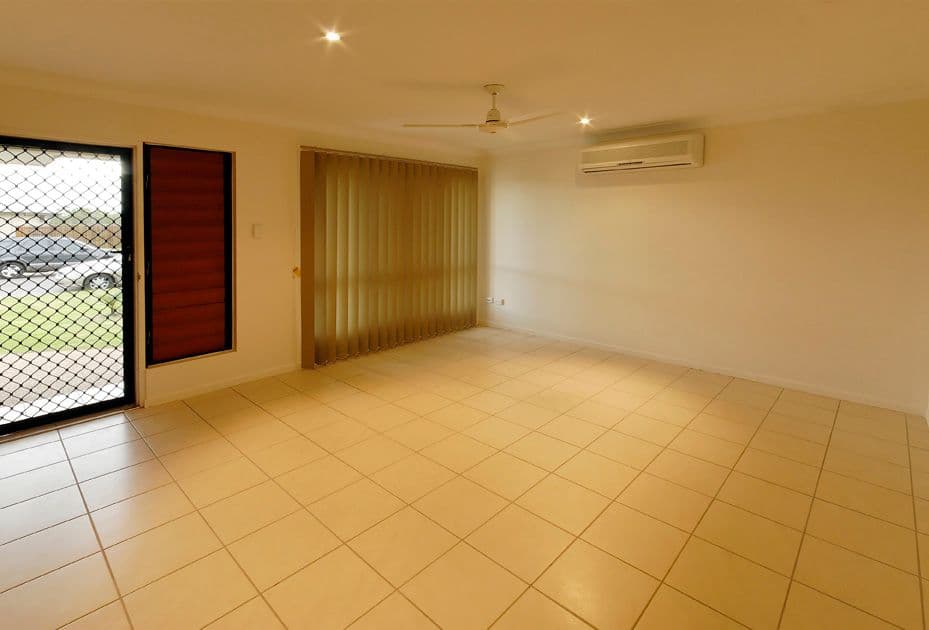6 Romboli Court, BURDELL QLD 4818, Burdell - Thumbnail 2