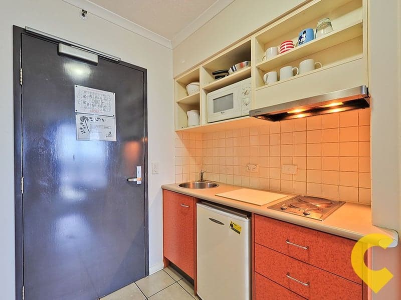 9 Castlebar Street, Kangaroo Point - Thumbnail 6