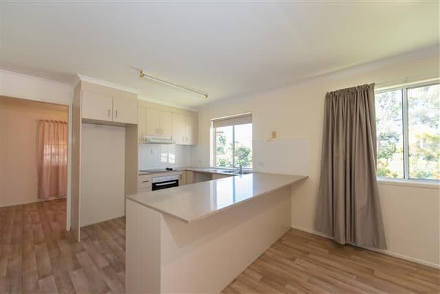 67 Gretel Drive, CLINTON QLD 4680, Clinton - Thumbnail 2