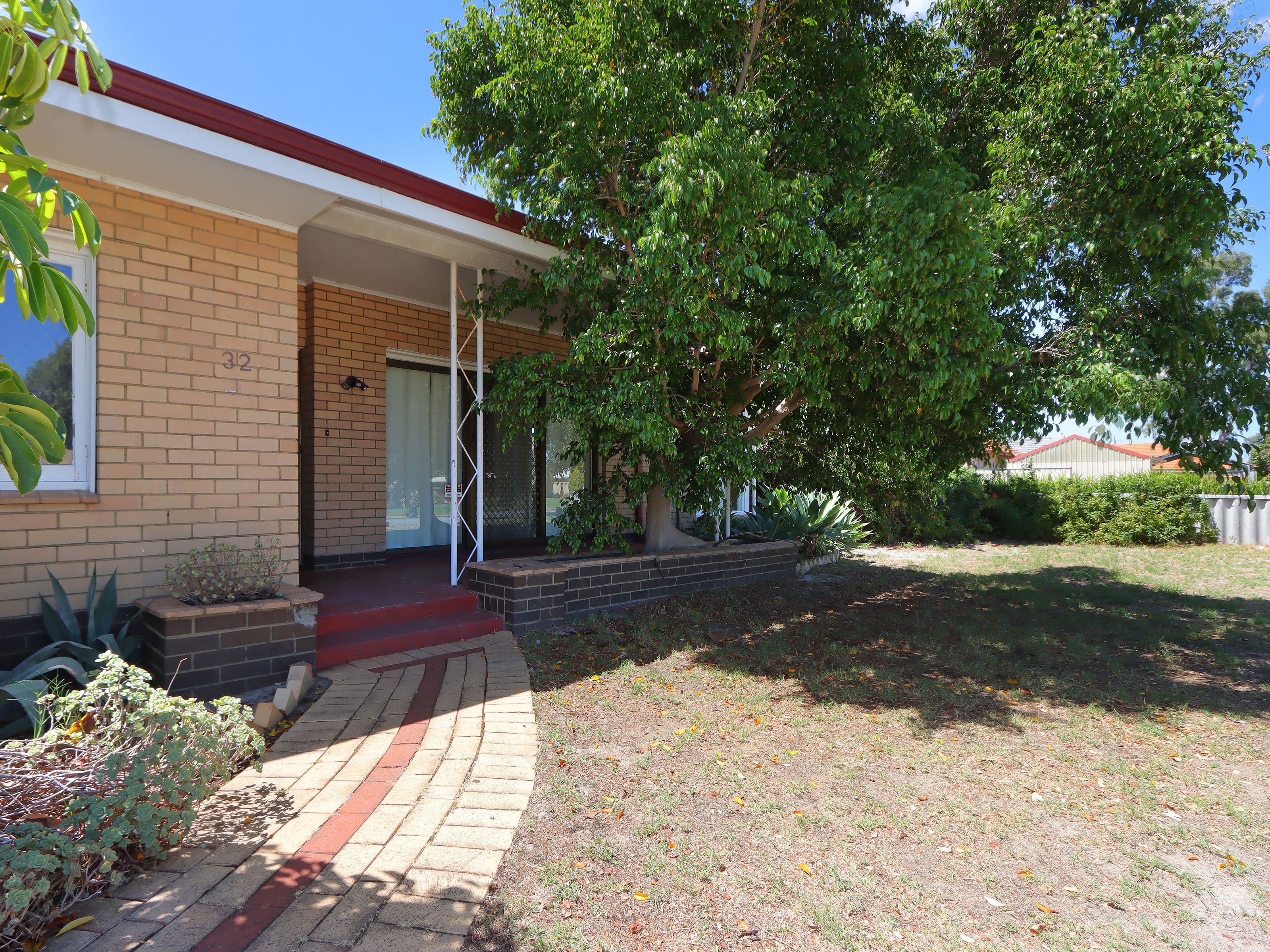 32 Bungaree Road, Wilson WA 6107, Wilson - Thumbnail 2