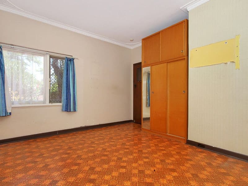281 Belgravia Street, CLOVERDALE WA 6105, Cloverdale - Thumbnail 3