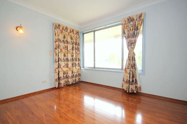 24 Saric Avenue, GEORGES HALL NSW 2198, Georges Hall - Thumbnail 7