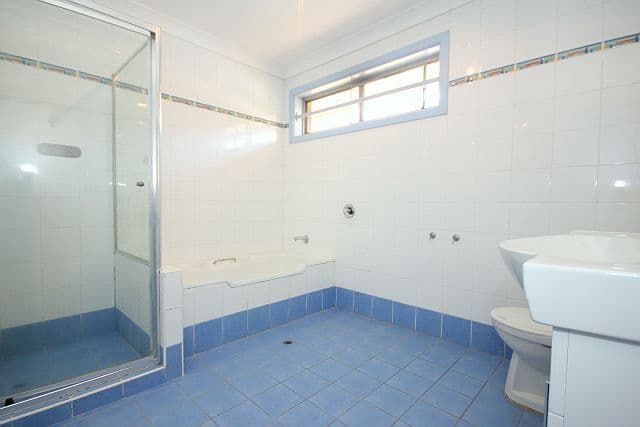 24 Saric Avenue, GEORGES HALL NSW 2198, Georges Hall - Thumbnail 8