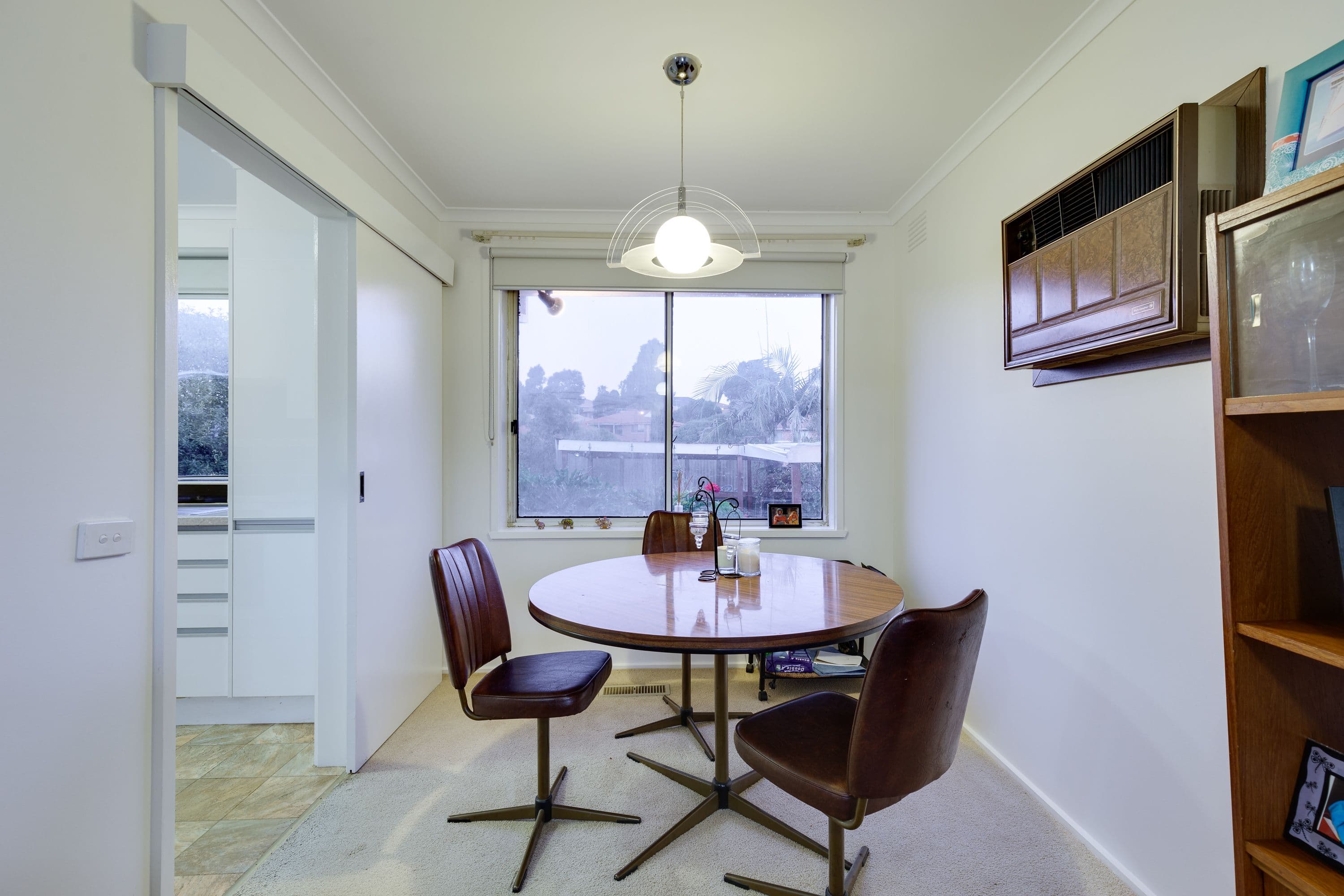 37 Blue Ridge Drive, Mooroolbark, Mooroolbark - Thumbnail 4