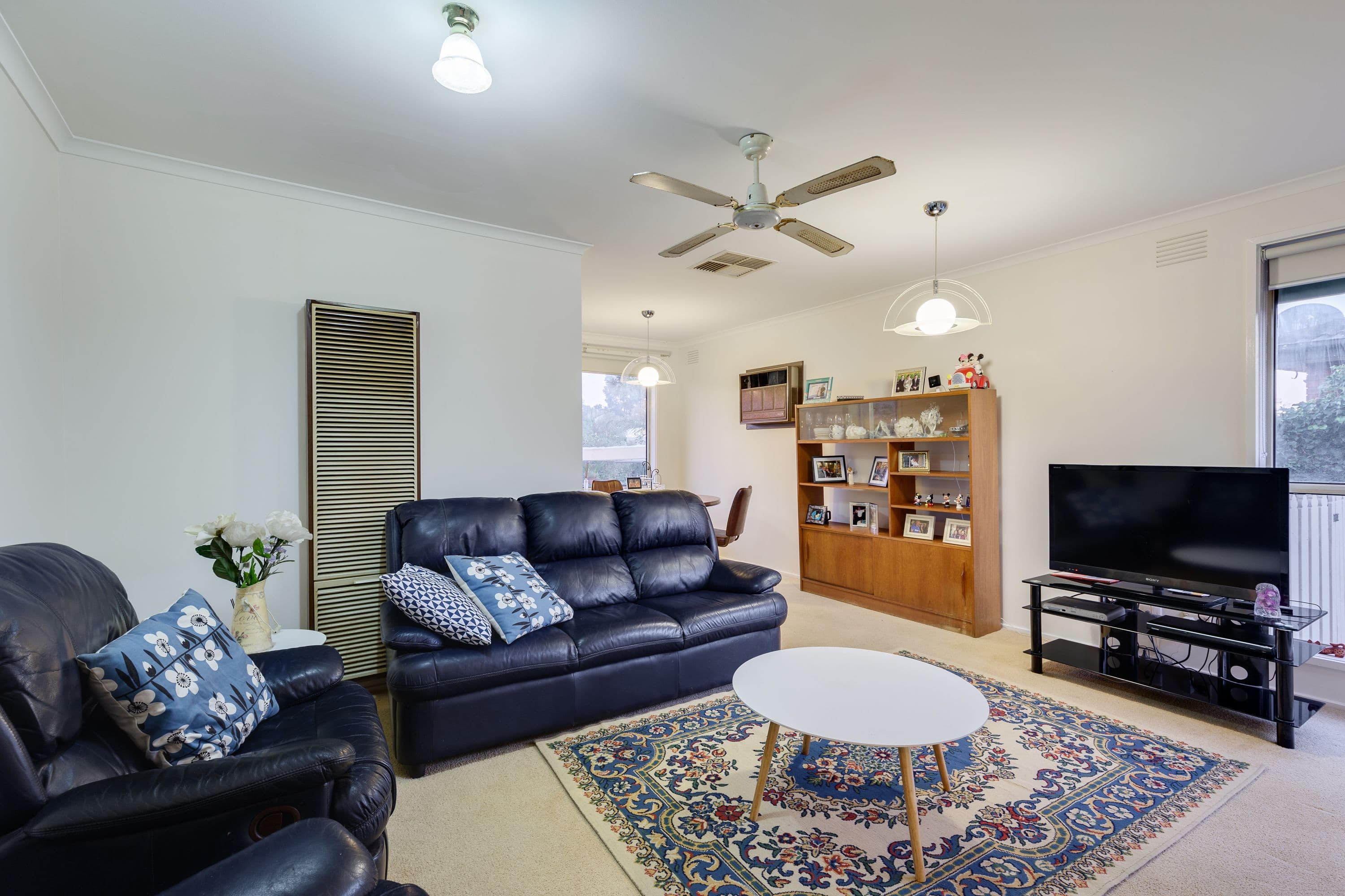37 Blue Ridge Drive, Mooroolbark, Mooroolbark - Thumbnail 5