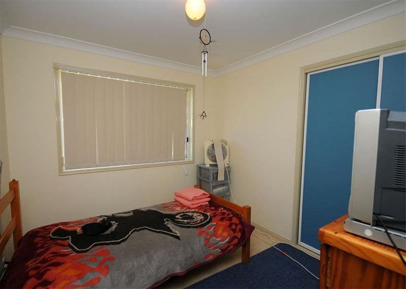 19  Thornbill Drive, ELI WATERS QLD 4655, Eli Waters - Thumbnail 4