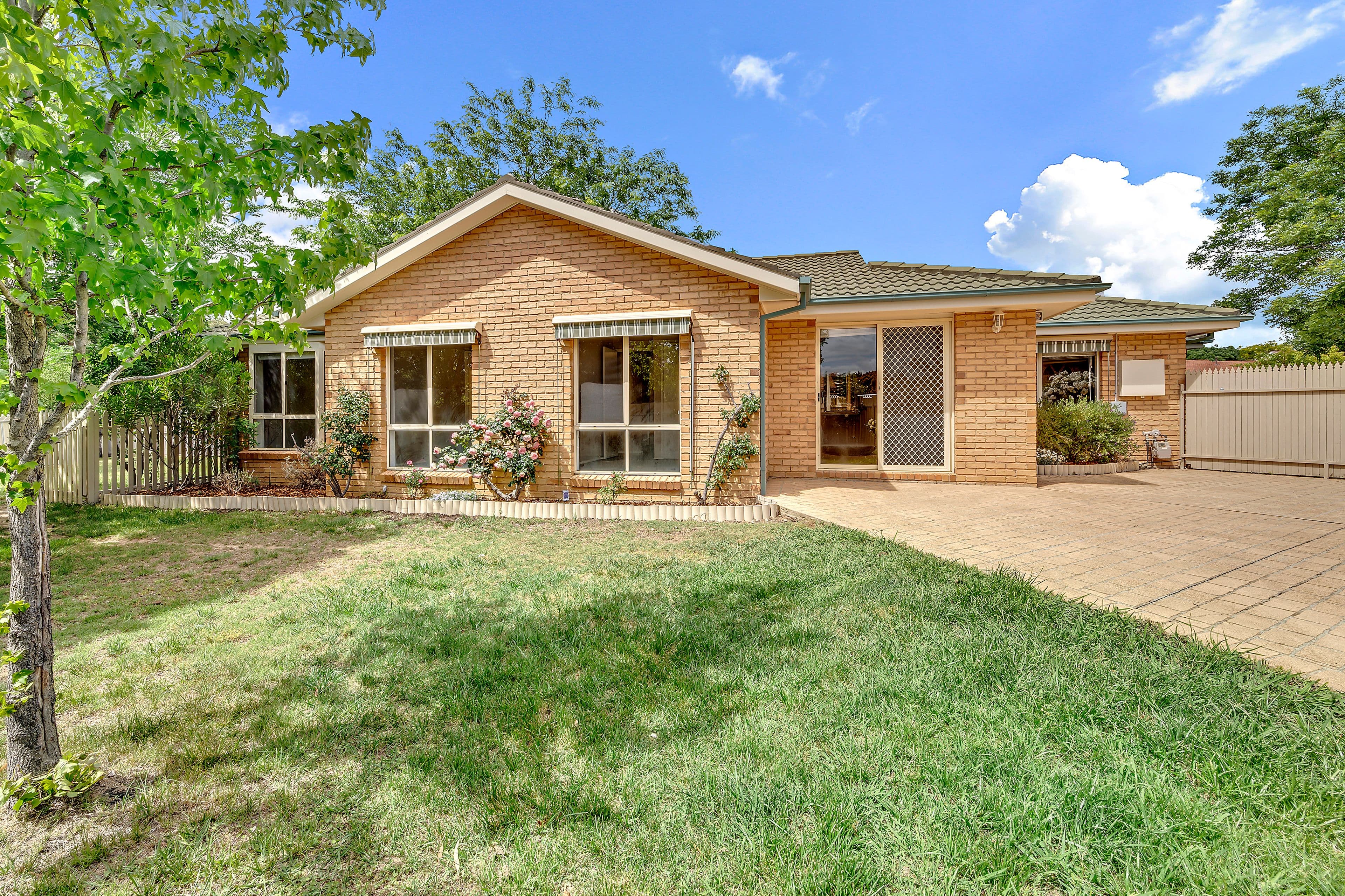 8 Minnta Place, Ngunnawal ACT 2913, Ngunnawal - Image 1