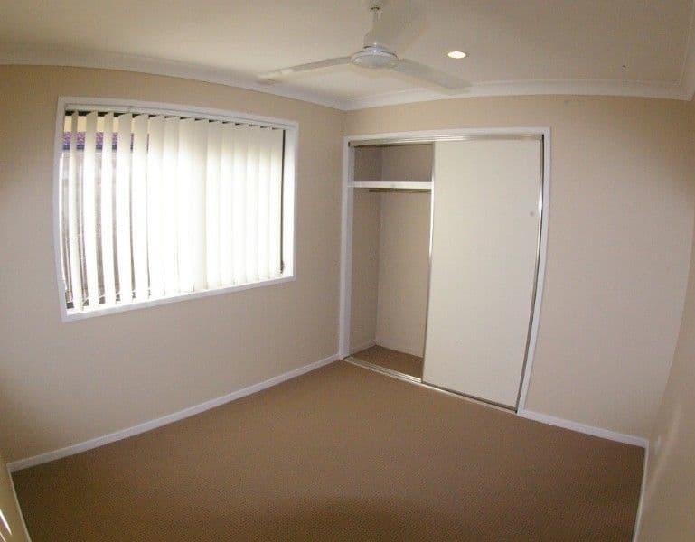 9 Cairns Crescent, DECEPTION BAY QLD 4508, Deception Bay - Thumbnail 4