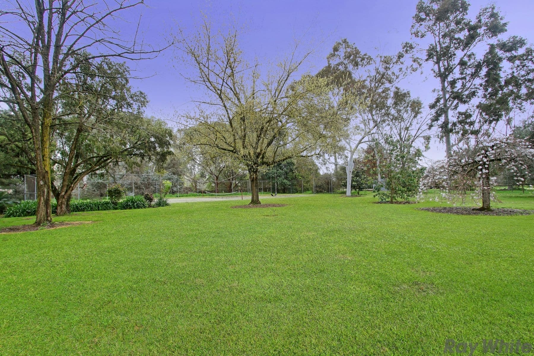 17 McConnan Street, Benalla VIC 3672, Benalla - Thumbnail 4