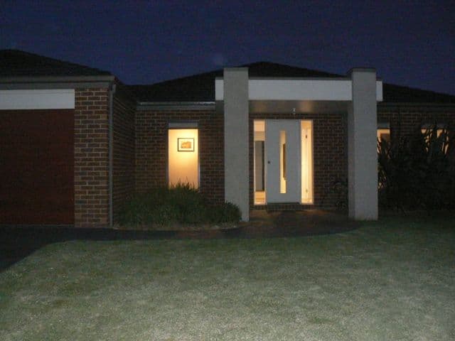 35 Huntingfield Drive, WARRNAMBOOL VIC 3280, Warrnambool - Thumbnail 2
