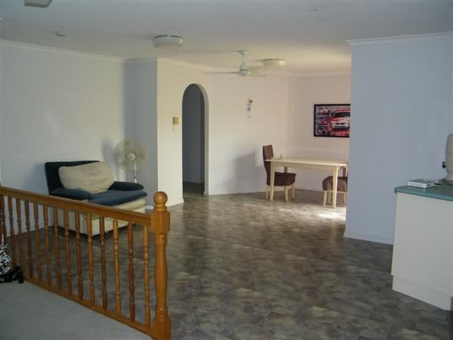 5 Lady Elliott Court, GLADSTONE QLD 4680, Gladstone - Thumbnail 2