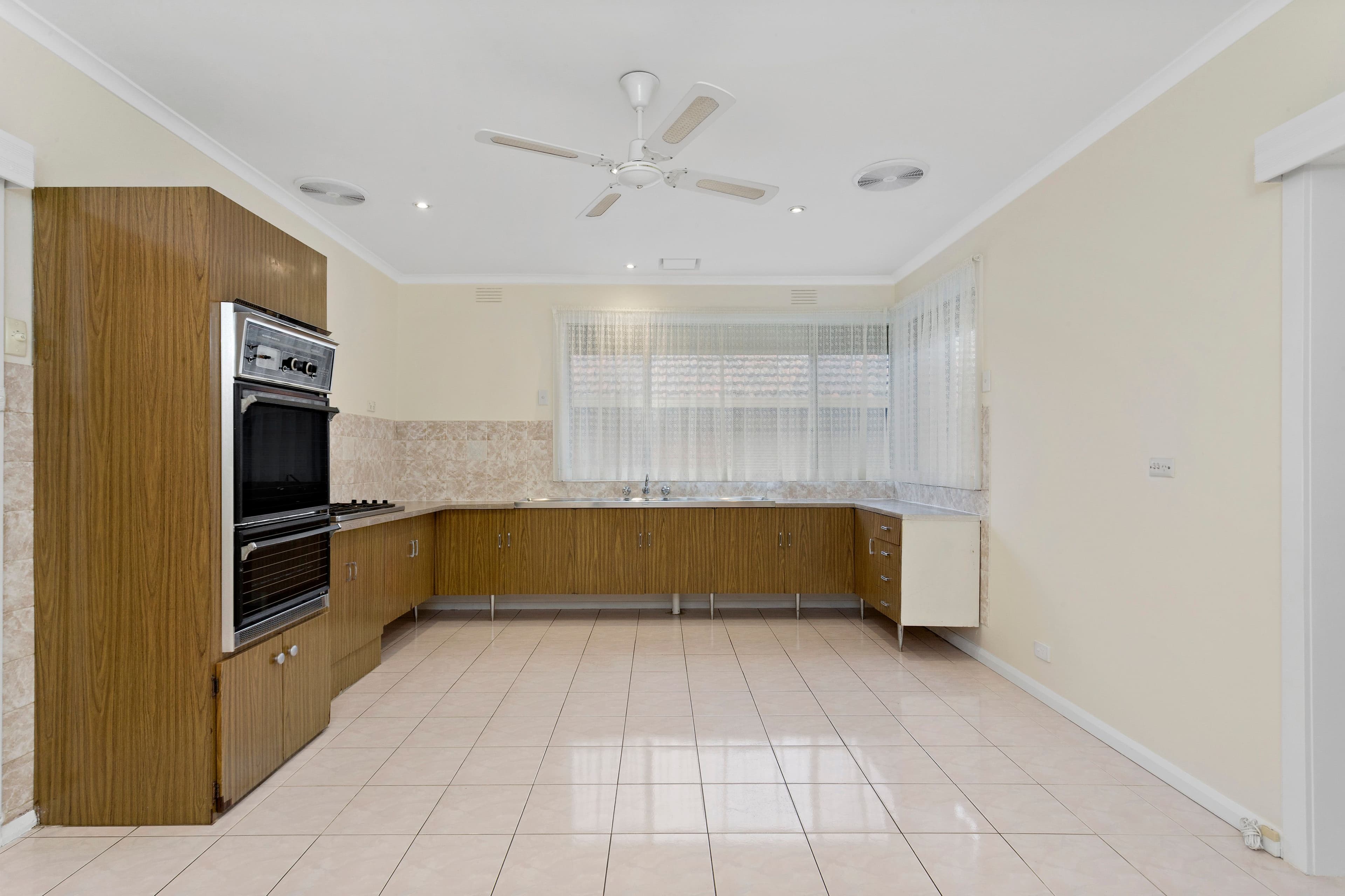 34 Huskisson Avenue, Lalor VIC 3075, Lalor - Thumbnail 8