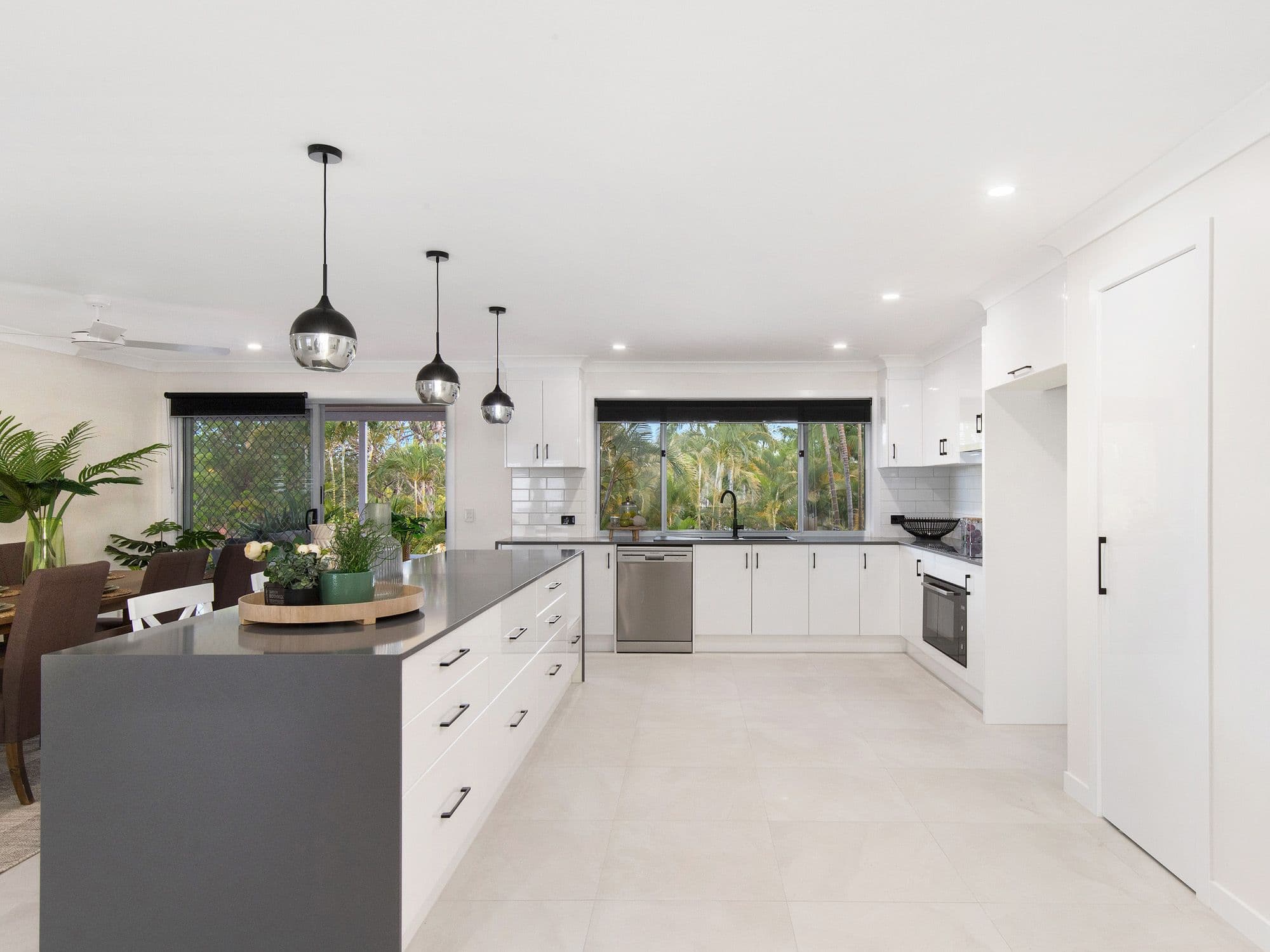 8 Wimbledon Way, Oxenford QLD 4210, Oxenford - Thumbnail 3