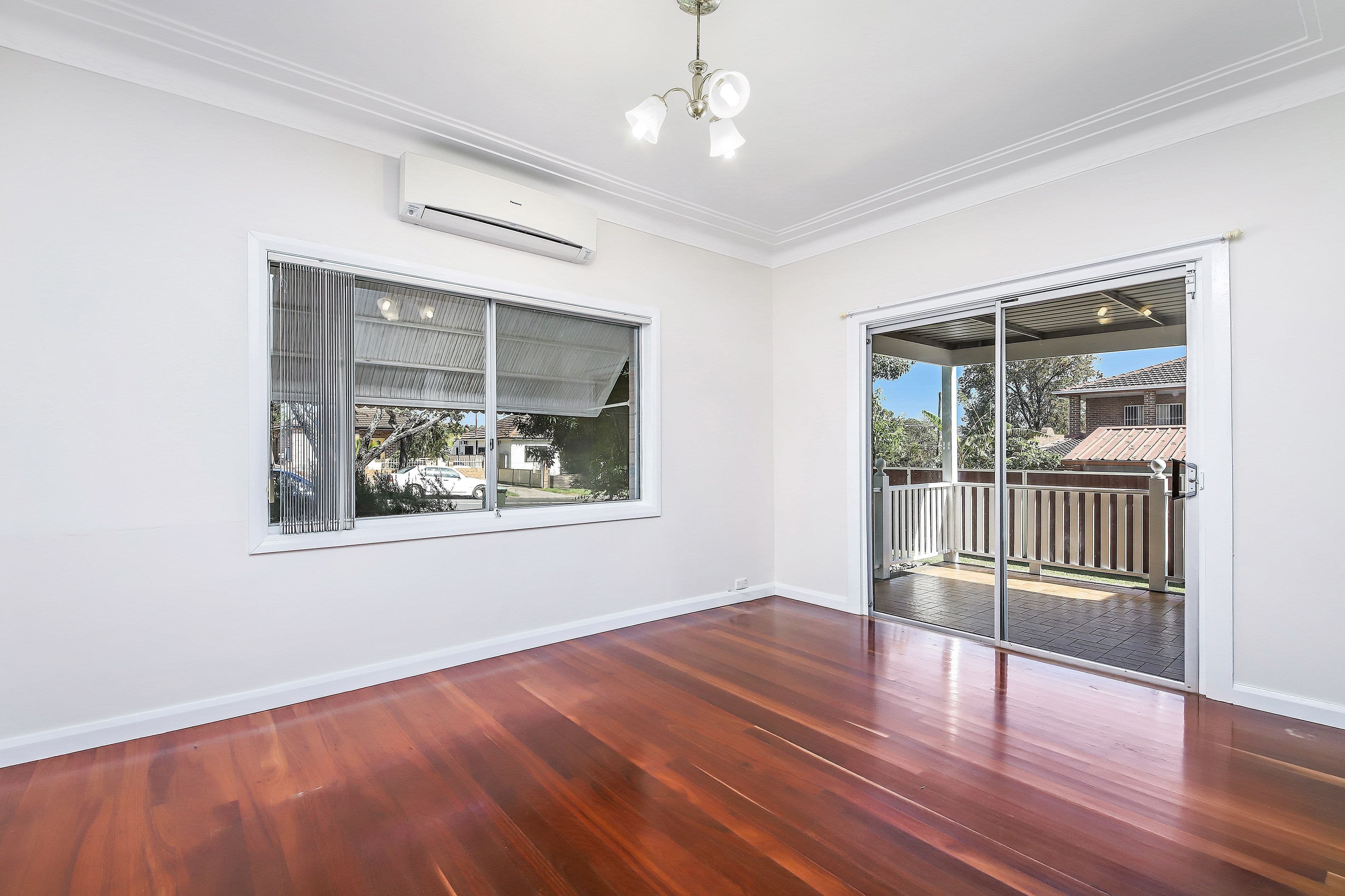 109 Hillcrest Avenue, Greenacre - Thumbnail 2