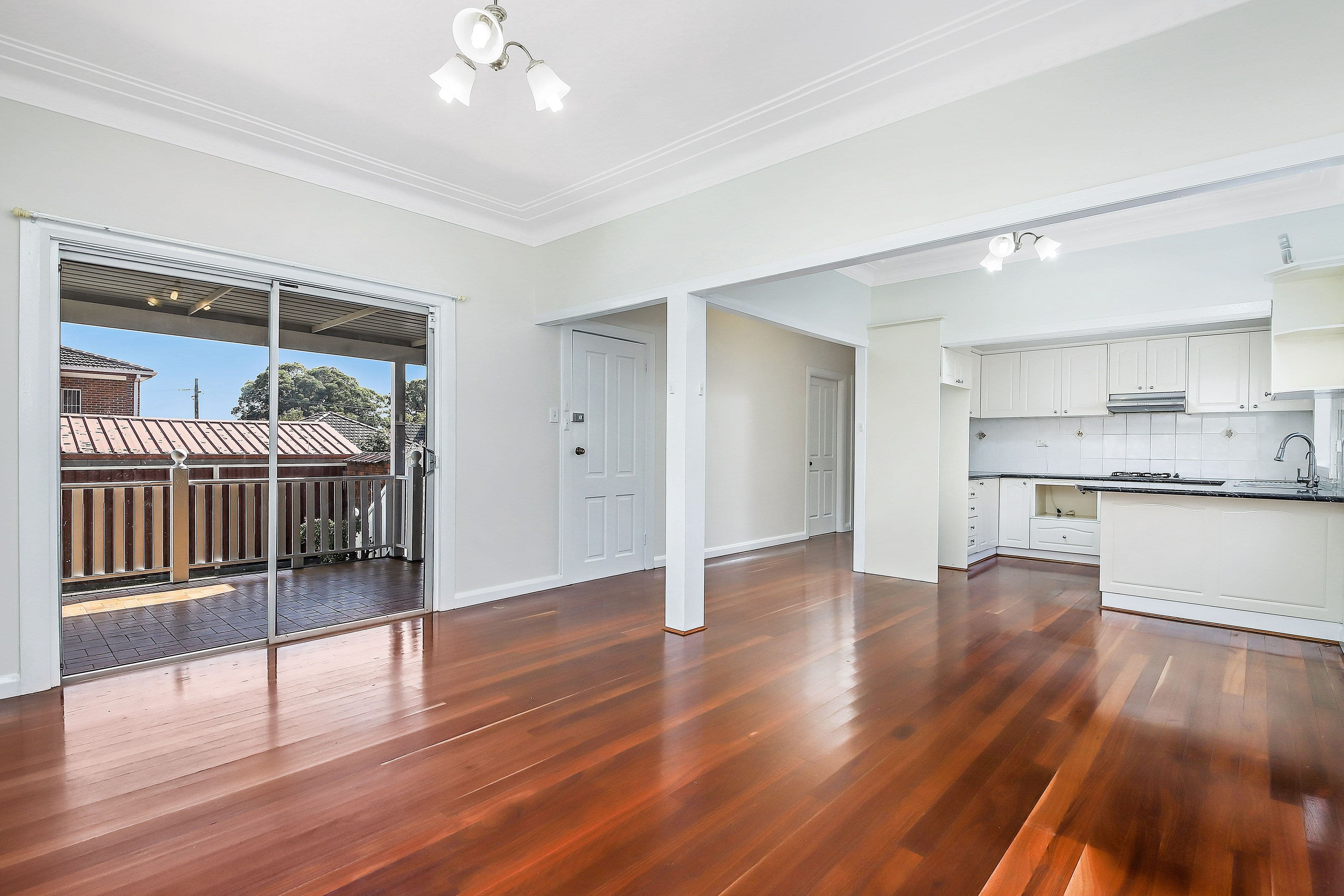 109 Hillcrest Avenue, Greenacre - Thumbnail 3