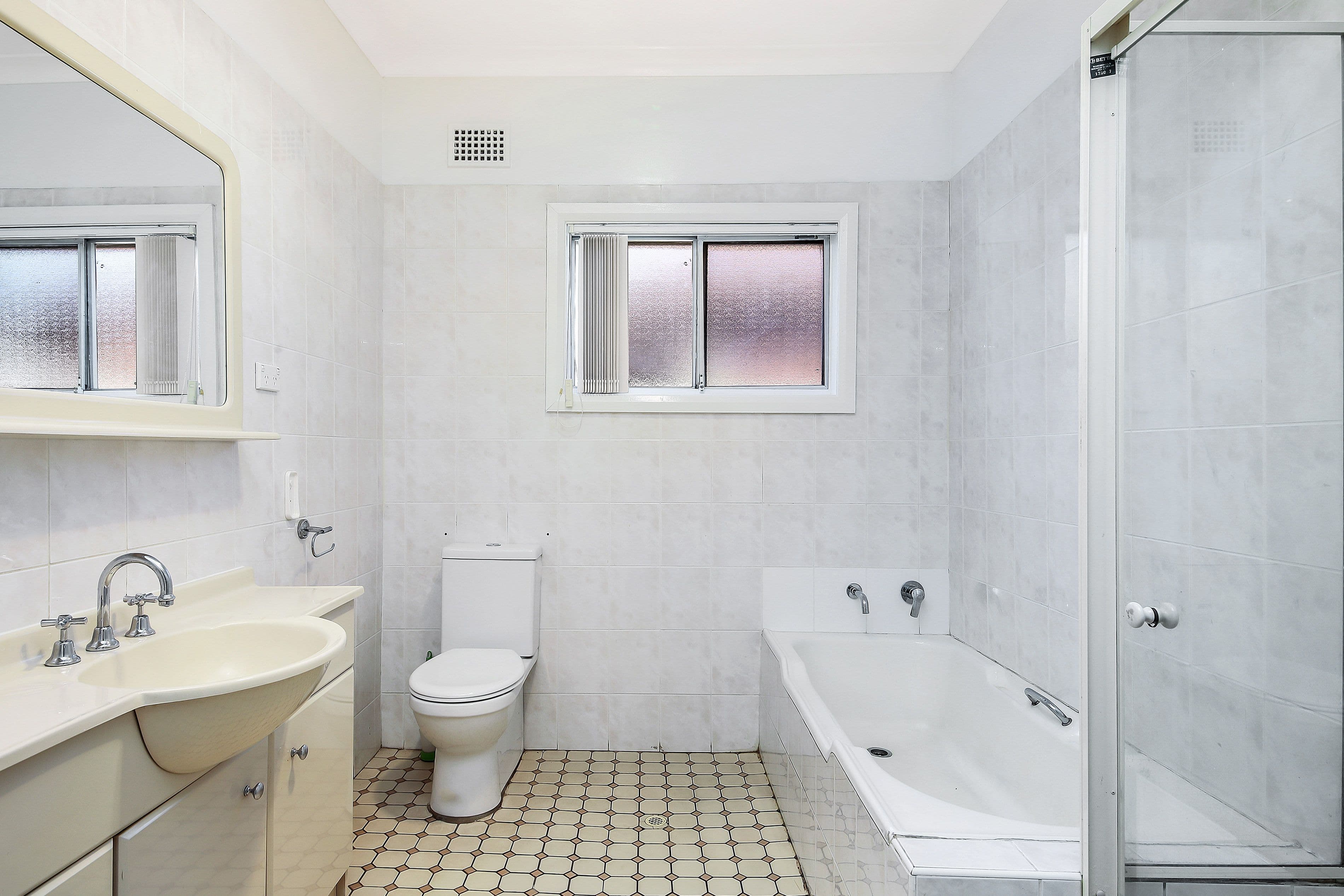 109 Hillcrest Avenue, Greenacre - Thumbnail 6
