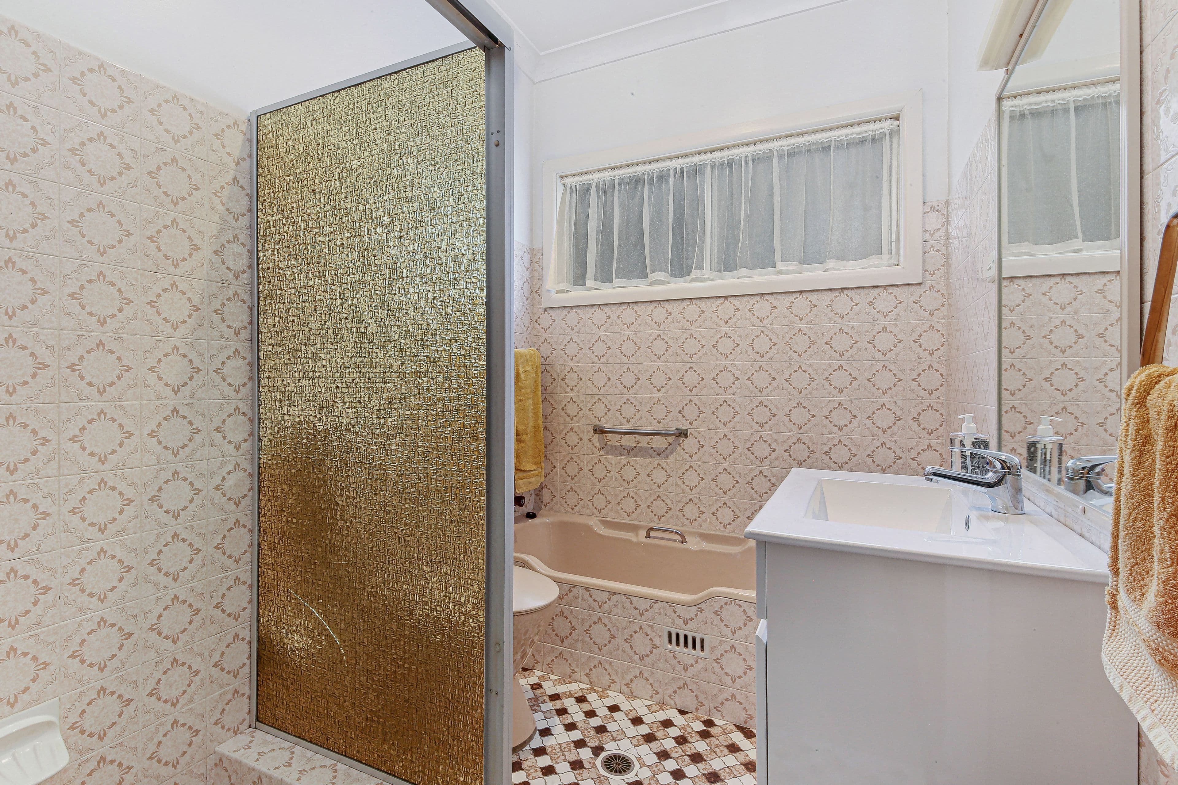 6 Penrose Avenue, Belmore NSW 2192, Belmore - Thumbnail 6