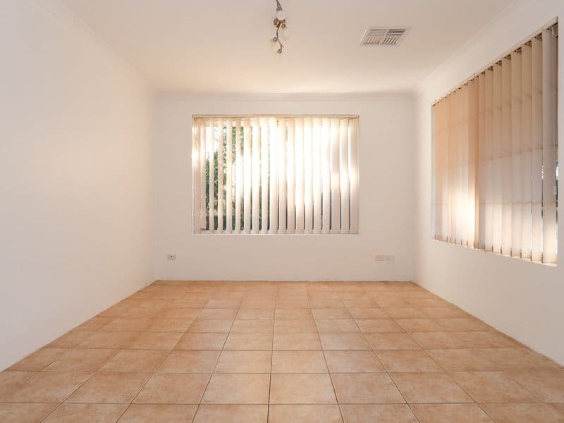 43 Bancombe Crescent, ELLENBROOK WA 6069, Ellenbrook - Thumbnail 3