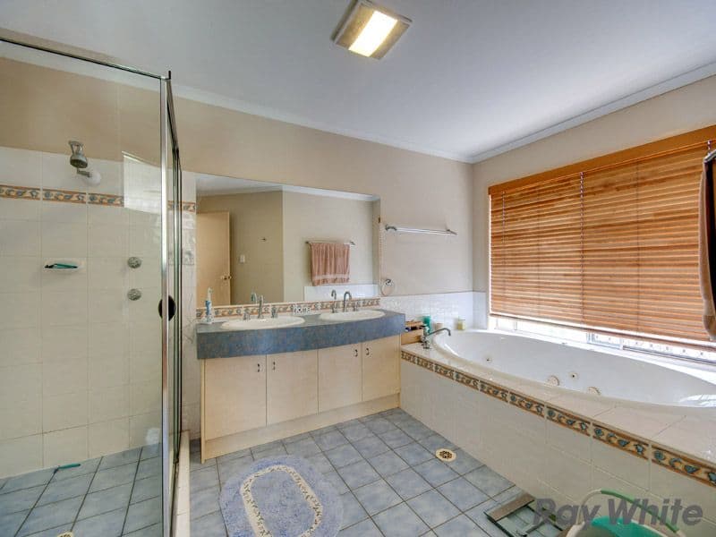 42 Wyellan Place, UPPER KEDRON QLD 4055, Upper Kedron - Thumbnail 7